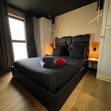 Les Suites De Stanislas Jacuzzi & Spa Nancy Exterior foto
